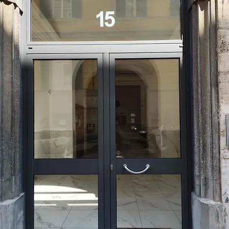 Pensión Center *